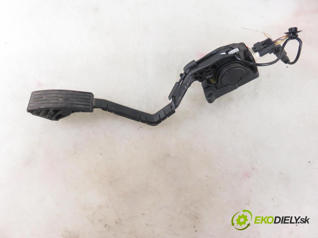 PEUGEOT 407 (6D_) SEDAN 2006 100,00 2.0 HDi 135 - RHR 1997,00 Potenciometer plynu 9650341780 ; 0280755012 (Pedále)