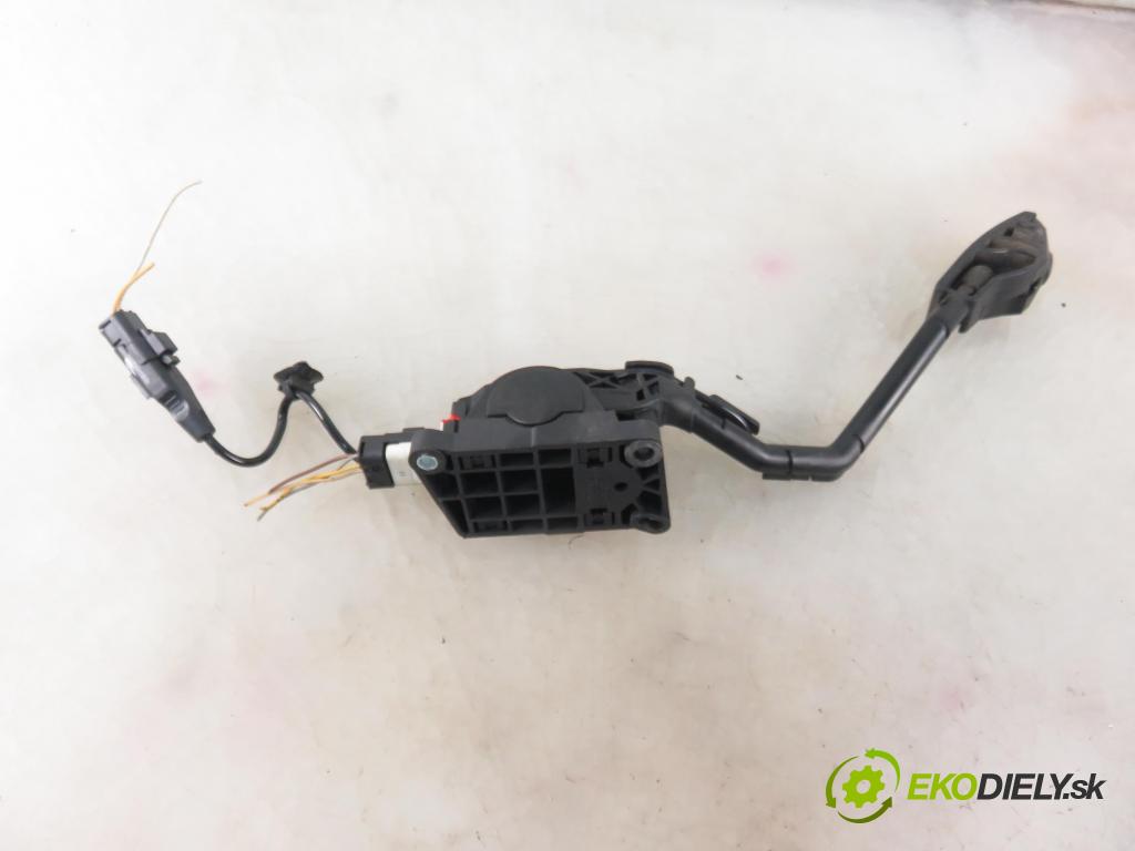 PEUGEOT 407 (6D_) SEDAN 2006 100,00 2.0 HDi 135 - RHR 1997,00 Potenciometer plynu 9650341780 ; 0280755012 (Pedále)