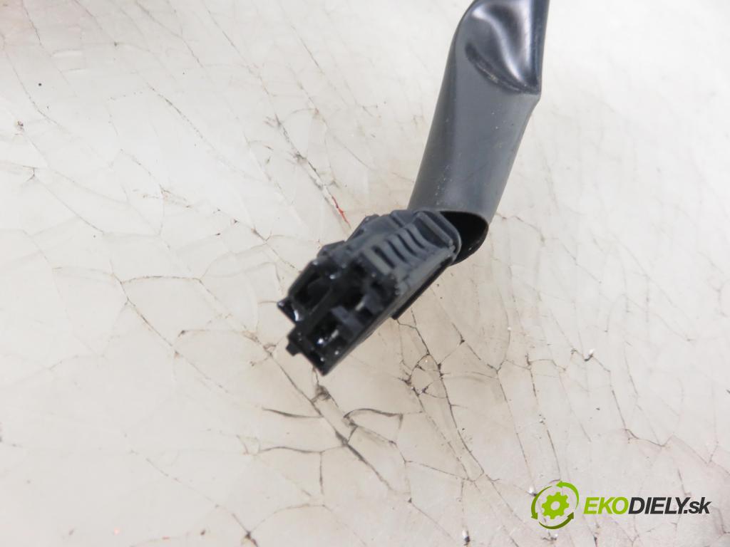 CITROEN XSARA PICASSO (N68) MINIVAN 2008 80,00 1.6 HDi - 9HZ (DV6TED4) 1560,00 spinačka  (Spínacie skrinky a kľúče)