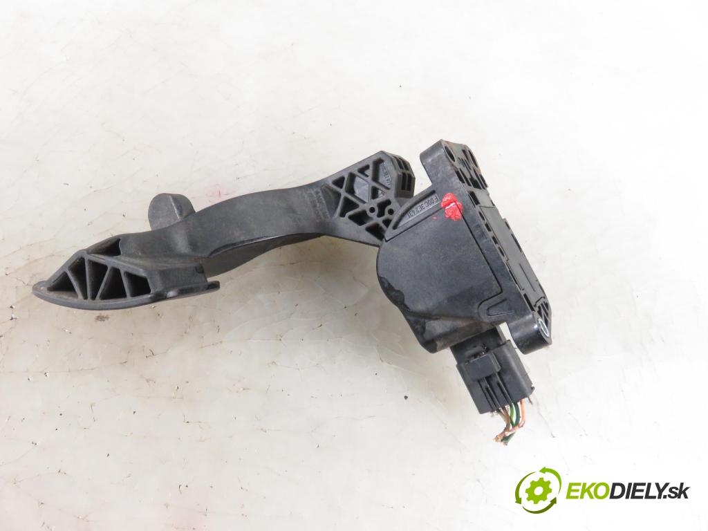 CITROEN XSARA PICASSO (N68) MINIVAN 2008 80,00 1.6 HDi - 9HZ (DV6TED4) 1560,00 Potenciometer plynu 0280755031 ; 9655502480 (Pedále)