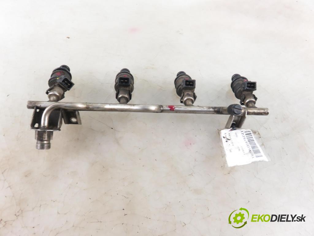 OPEL ZAFIRA A Nadwozie Wielkopojemne (MPV) (T98)  MINIVAN 2002 92,00 1.8 16V 125 - Z 18 XE 1796,00 Lišta vstrekovacia 90536149 ; 5WK93151 (Vstrekovacie lišty)