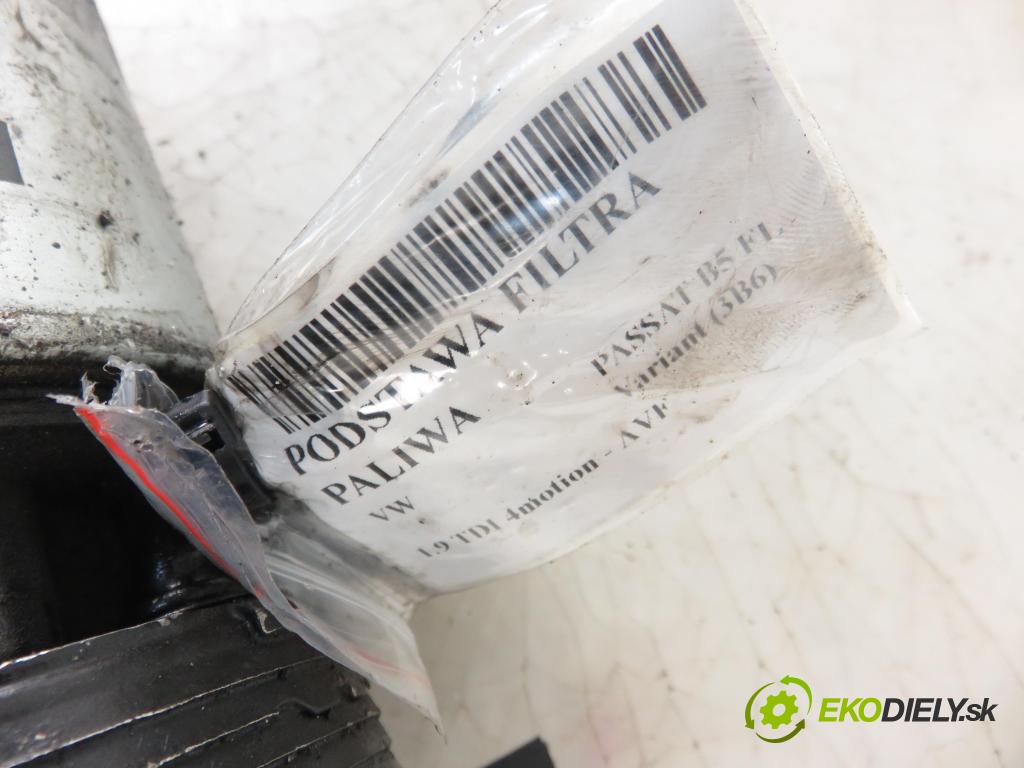 VW PASSAT B5.5 Variant (3B6) KOMBI 2002 96,00 1.9 TDI 4motion - AVF 1896,00 Obal filtra paliva 3B0201896 (Obaly filtrov paliva)