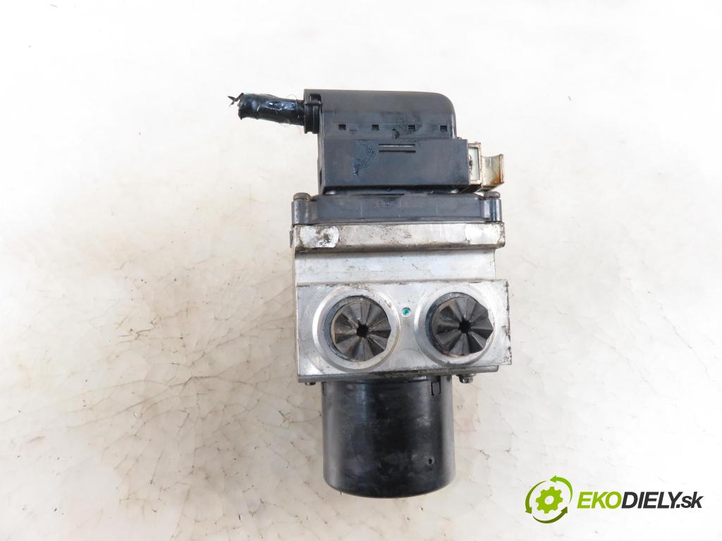 PEUGEOT 407 (6D_) SEDAN 2006 100,00 2.0 HDi 135 - RHR 1997,00 Pumpa ABS 15710602 ; 9660067280 (Pumpy ABS)