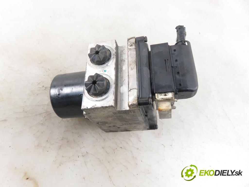 PEUGEOT 407 (6D_) SEDAN 2006 100,00 2.0 HDi 135 - RHR 1997,00 Pumpa ABS 15710602 ; 9660067280 (Pumpy ABS)