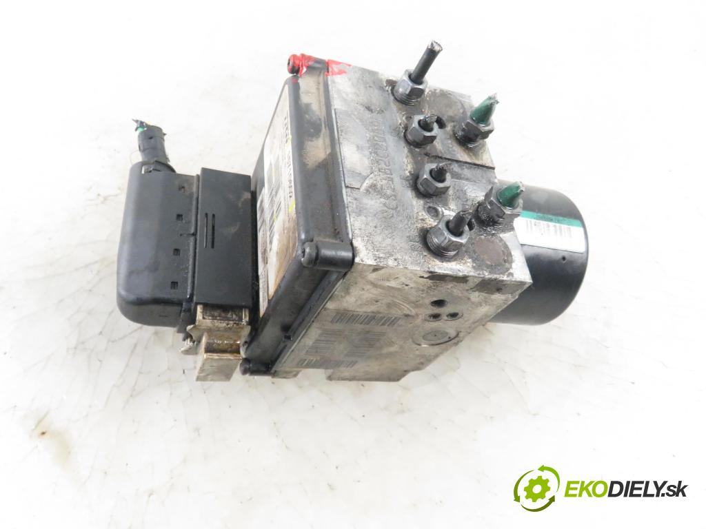 PEUGEOT 407 (6D_) SEDAN 2006 100,00 2.0 HDi 135 - RHR 1997,00 Pumpa ABS 15710602 ; 9660067280 (Pumpy ABS)