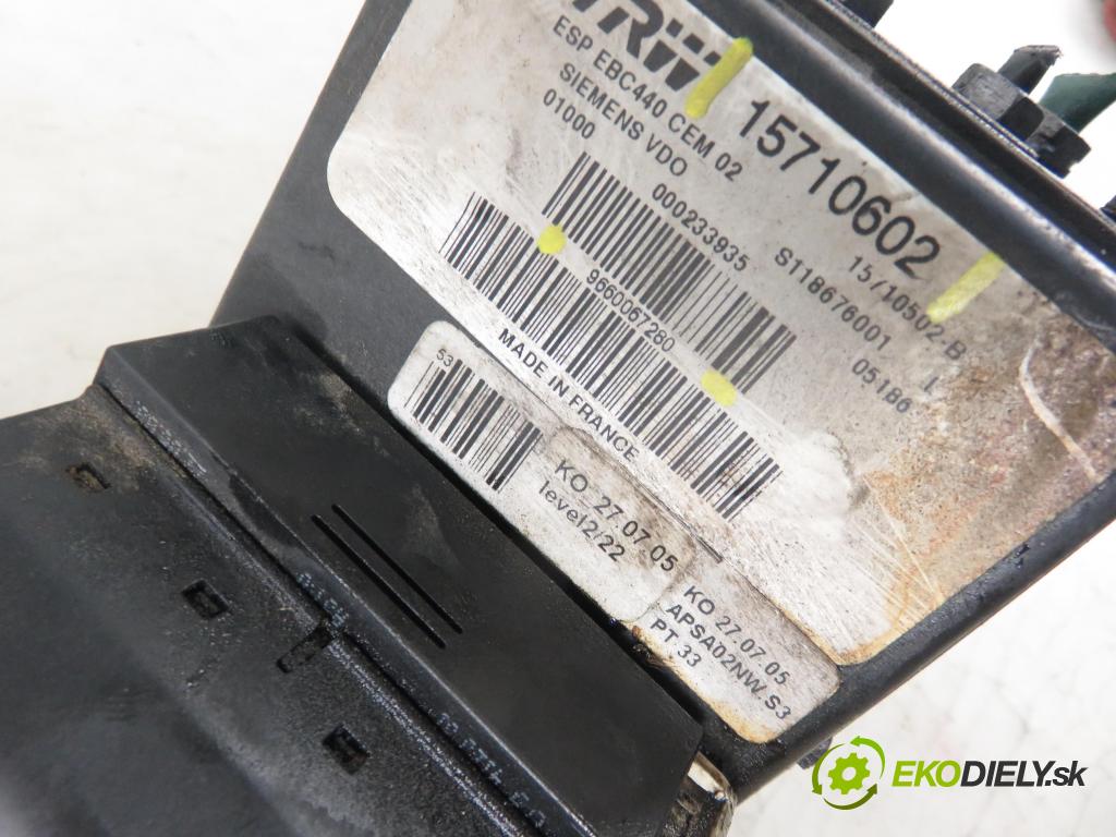 PEUGEOT 407 (6D_) SEDAN 2006 100,00 2.0 HDi 135 - RHR 1997,00 Pumpa ABS 15710602 ; 9660067280 (Pumpy ABS)