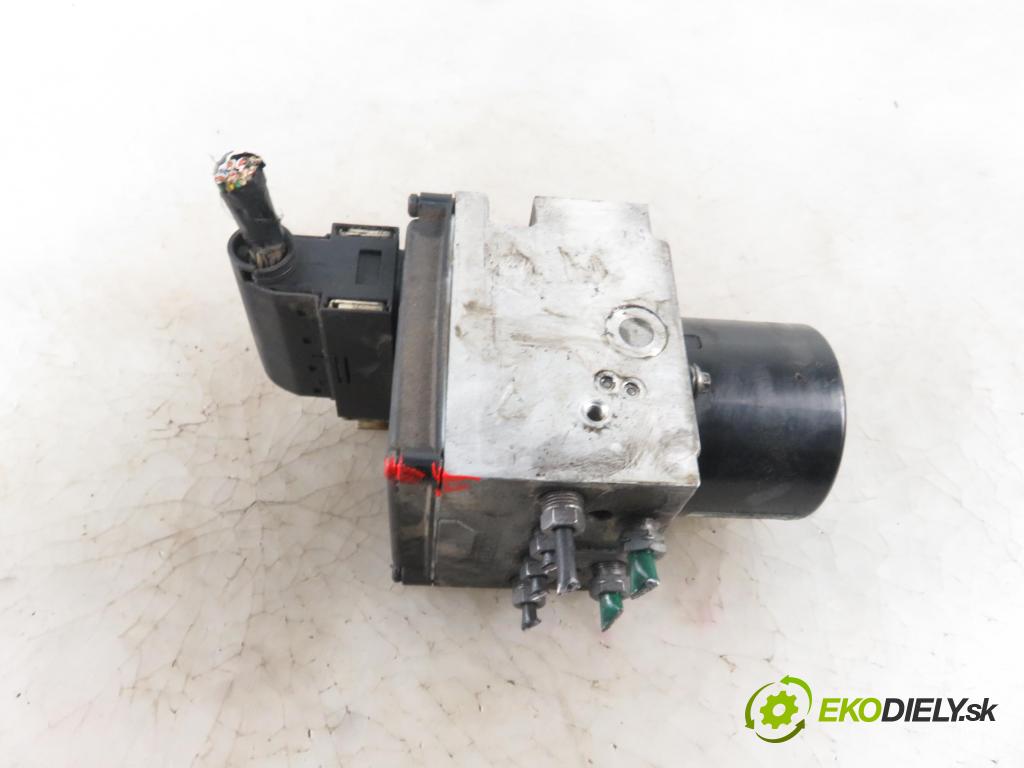 PEUGEOT 407 (6D_) SEDAN 2006 100,00 2.0 HDi 135 - RHR 1997,00 Pumpa ABS 15710602 ; 9660067280 (Pumpy ABS)