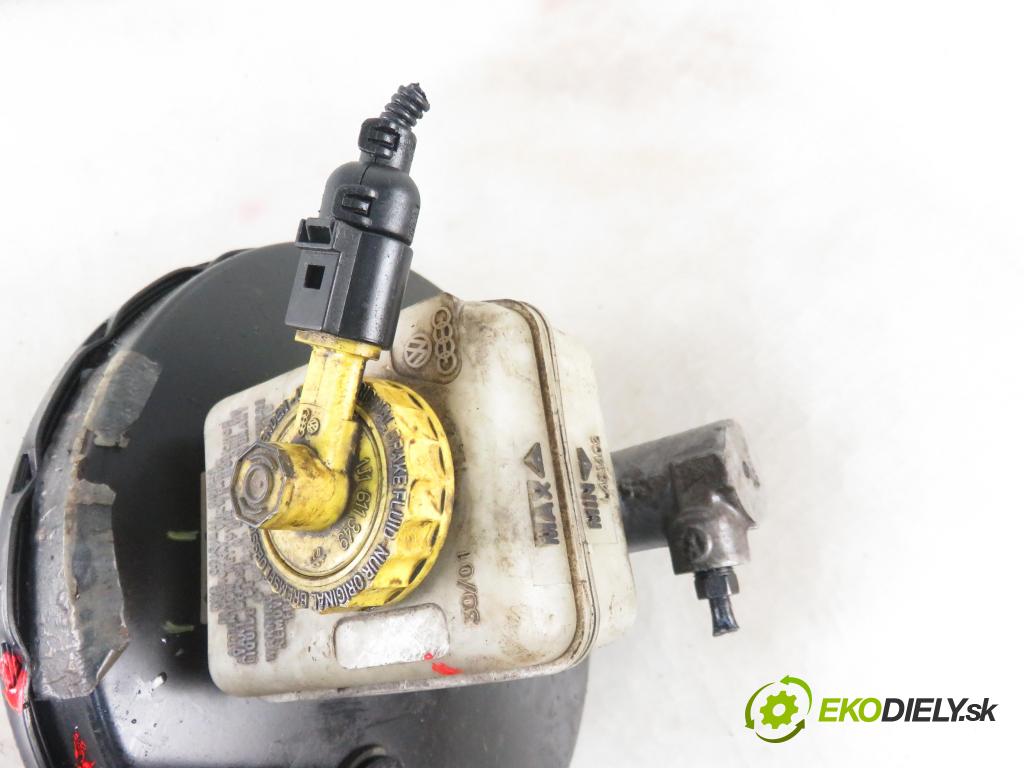 SEAT LEON (1M1) HB 2001 55,00 1.4 16V - AXP 1390,00 Posilovač 1J1614105H (Servočerpadlá, pumpy riadenia)