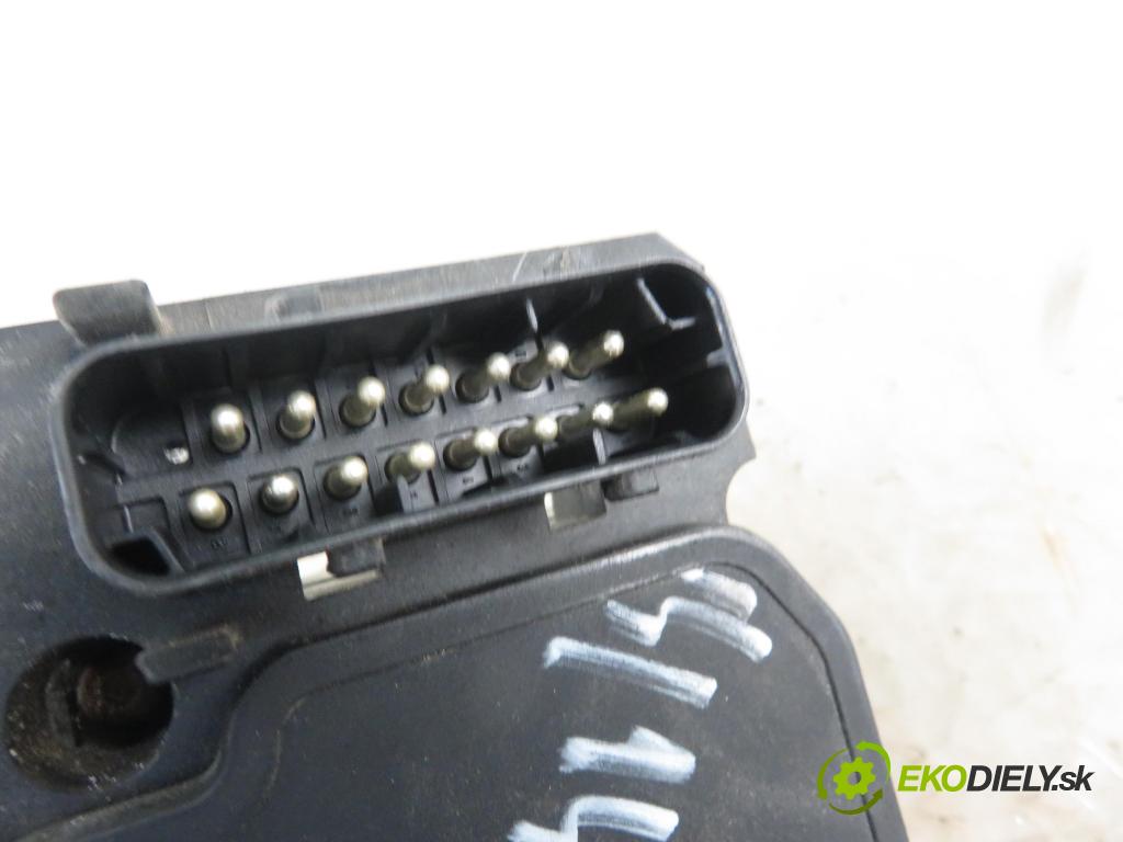 AUDI A4 Avant (8D5, B5) KOMBI 2000 85,00 1.9 TDI - AJM 1896,00 Pumpa ABS 8E0614111T ; 0265202401 (Pumpy ABS)