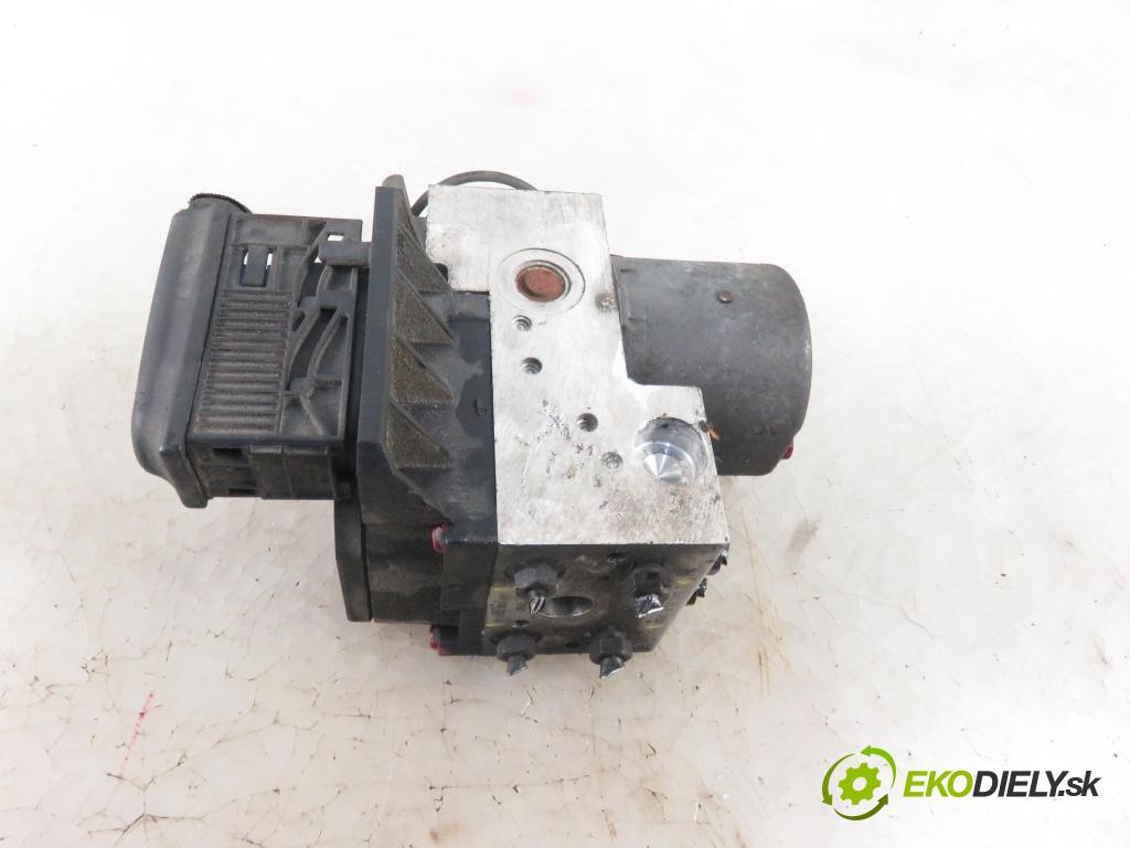 AUDI A4 Avant (8D5, B5) KOMBI 2000 85,00 1.9 TDI - AJM 1896,00 Pumpa ABS 8E0614111T ; 0265202401 (Pumpy ABS)