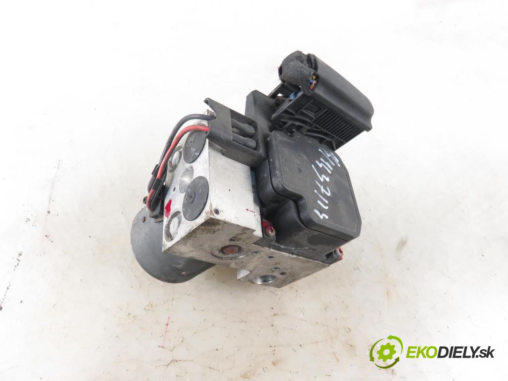 AUDI A4 Avant (8D5, B5) KOMBI 2000 85,00 1.9 TDI - AJM 1896,00 Pumpa ABS 8E0614111T ; 0265202401 (Pumpy ABS)