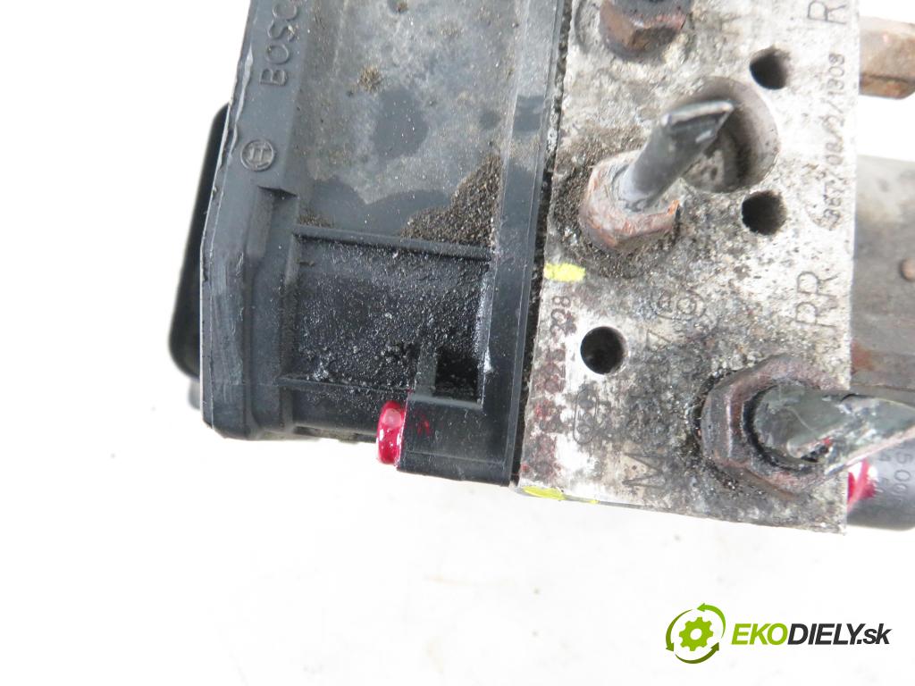 TOYOTA AVENSIS sedan (_T25_) LIFTBACK 2003 85,00 2.0 D-CAT 116- 1CD-FTV 1995,00 Pumpa ABS 8954105071 ; 0265950101 ; 4454005031 (Pumpy ABS)