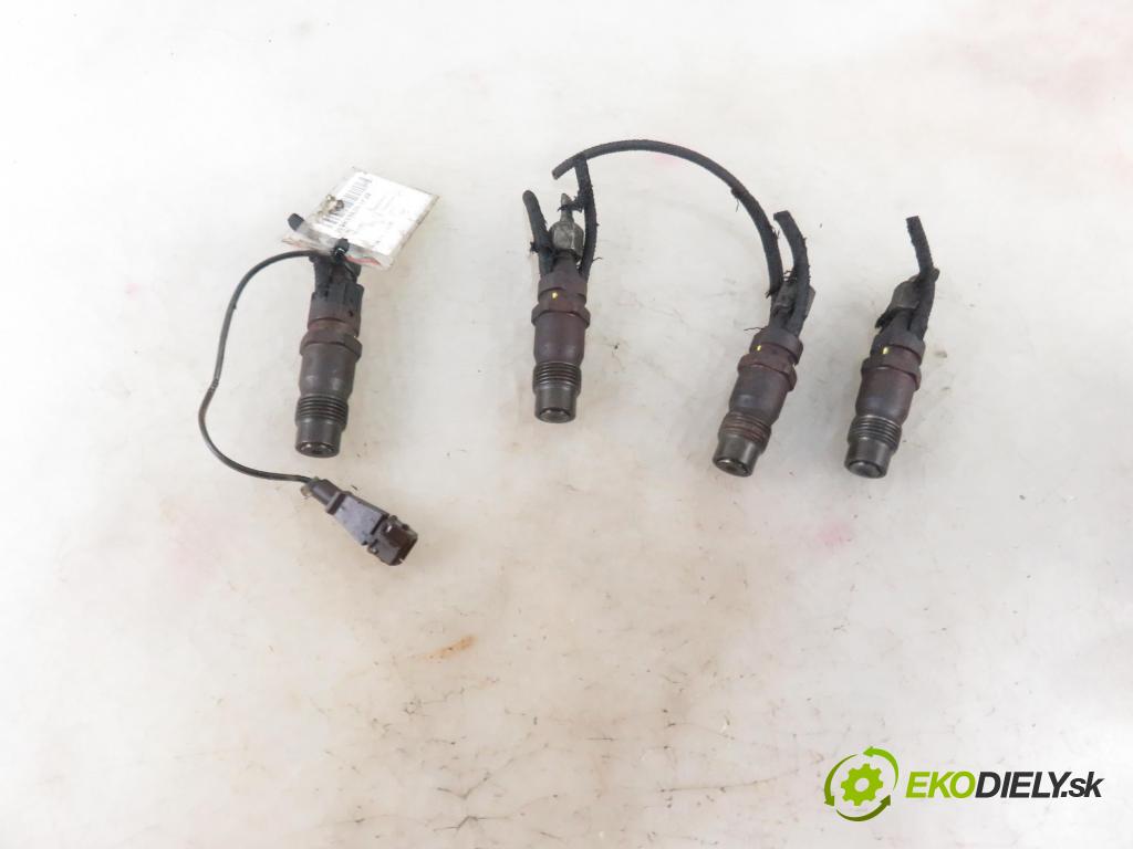 NISSAN PRIMERA Hatchback (P11) LIFTBACK 1997 66,00 2.0 TD - CD20T 1974,00 vstřikovací ventily 0432217309 ; 0432217308 (Vstřikovací ventily)