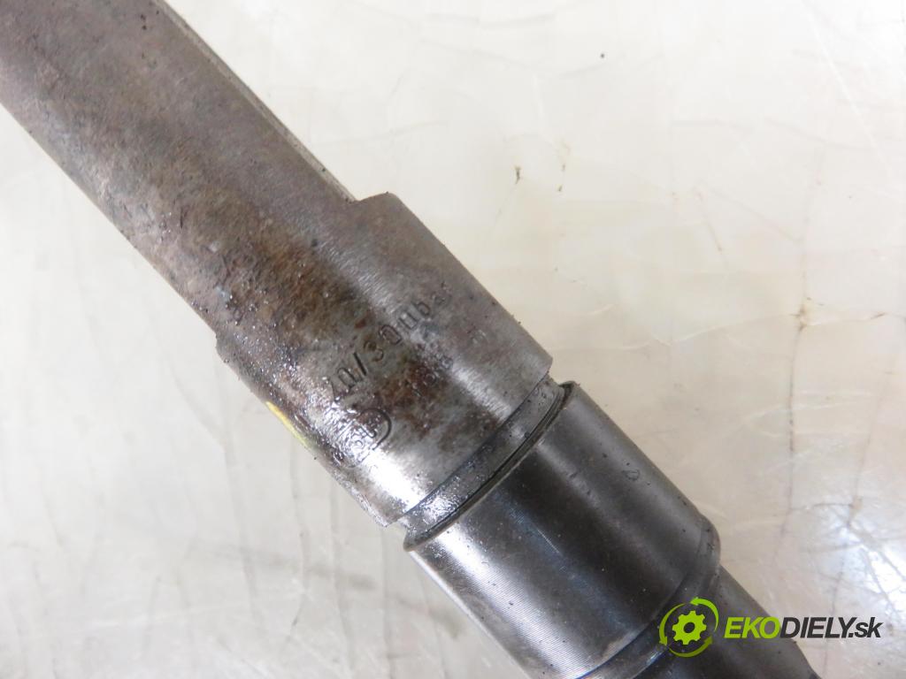 VW GOLF IV (1J1) HB 1998 66,00 1.9 TDI - AGR 1896,00 vstřikovací ventily 028130202Q ; 028130202P (Vstřikovací ventily)