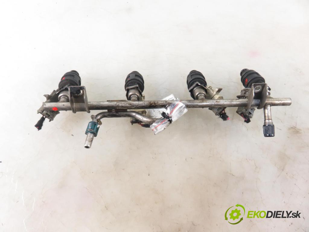 OPEL VECTRA C GTS (Z02) LIFTBACK 2004 90,00 1.8 16V 122 - Z 18 XE 1796,00 Lišta vstrekovacia 90536149 (Vstrekovacie lišty)