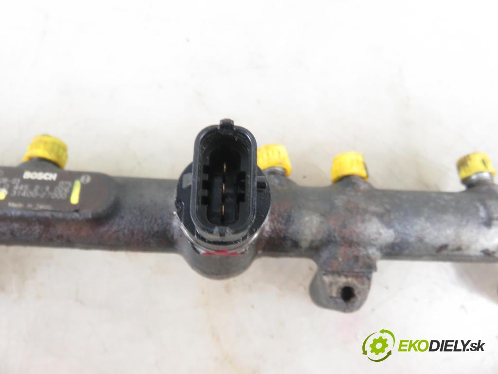 HYUNDAI SANTA FÉ I (SM) SUV 2001 83,00 2.0 CRDi 4x4 113 - D4EA 1991,00 Lišta vstrekovacia 0281002445 ; 3140027000 ; 0281002405 (Vstrekovacie lišty)