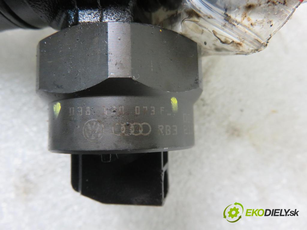 AUDI A4 Avant (8D5, B5) KOMBI 2000 85,00 1.9 TDI - AJM 1896,00 Vstrekovač 038130073F ; 0414720007 (Vstrekovače)