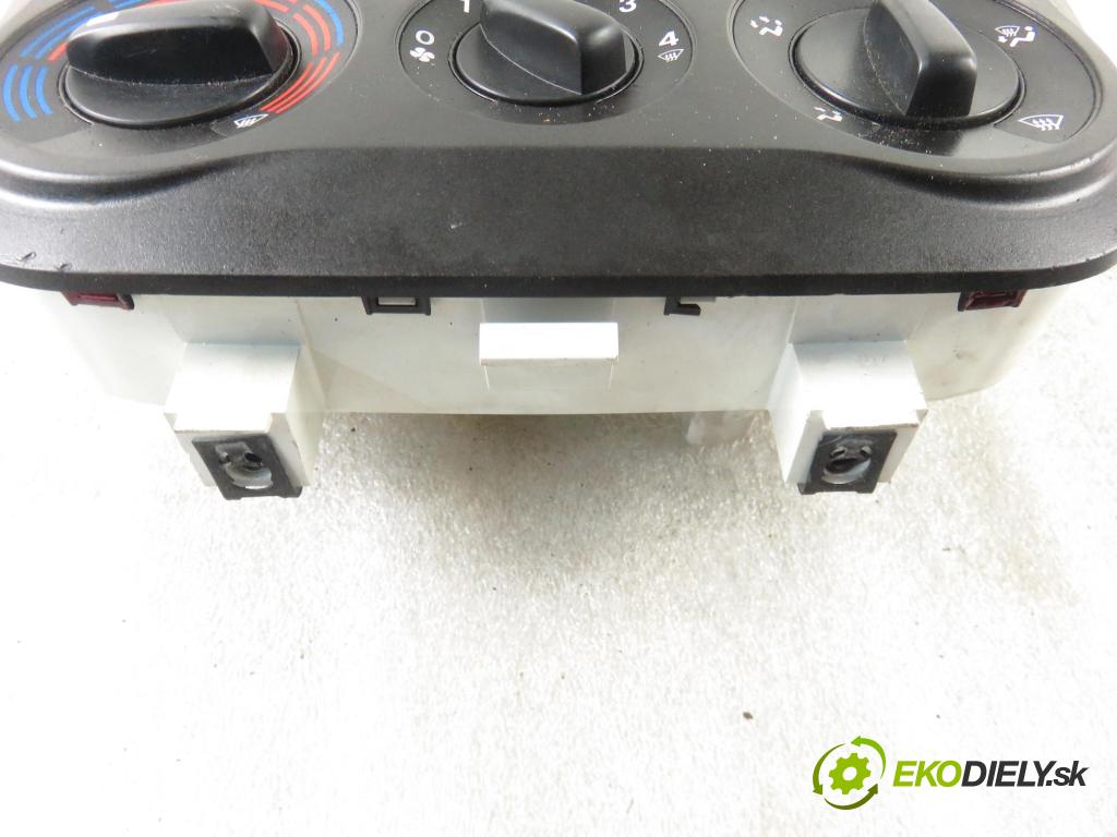 FIAT GRANDE PUNTO (199_) HB 2007 55,00 1.3 D Multijet 75 - 199 A2.000 1248,00 Panel topení KLIMATRONIK 5G1140100