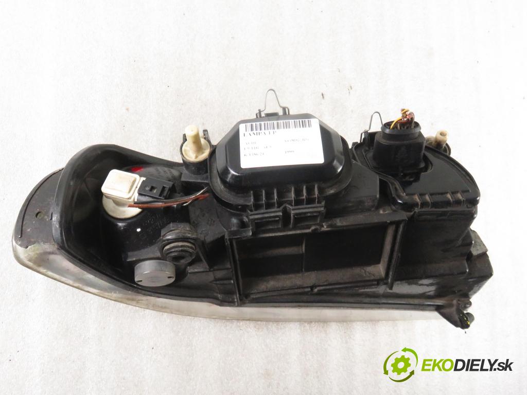 AUDI A4 (8D2, B5) SEDAN 1999 81,00 1.9 TDI 110 - AFN 1896,00 Svetlo LP