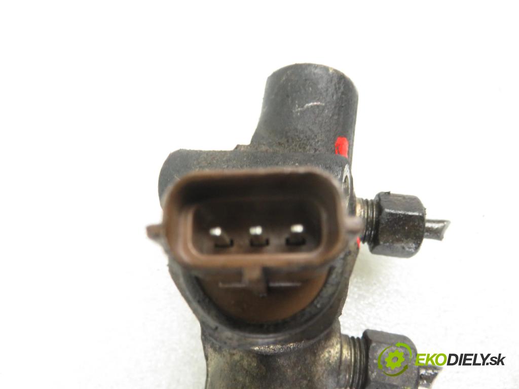 OPEL MERIVA A nadwozie wielkoprzestrzenne (MPV) (X03) MINIVAN 2004 74,00 1.7 CDTI 100 - Z 17 DTH 1686,00 Lišta vstrekovacia  (Vstrekovacie lišty)