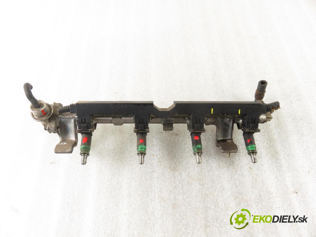 FORD FOCUS Turnier (DNW) KOMBI 2004 74,00 1.6 16V - FYDD 1596,00 Lišta vstrekovacia 98AG14A390LB (Vstrekovacia lišta)