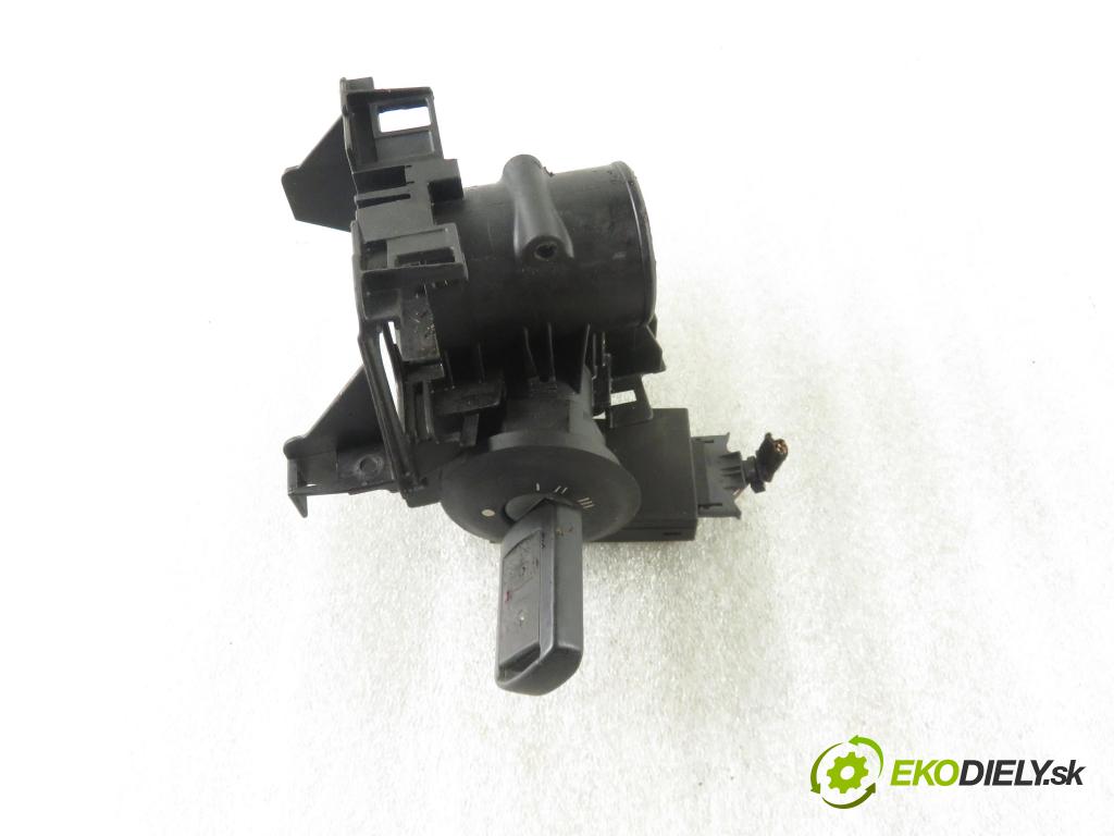 OPEL CORSA C (X01) HB 2003 48,00 1.7 DI - Y 17 DTL 1686,00 spinačka 24445098 ; 5WK4763 (Spínacie skrinky a kľúče)