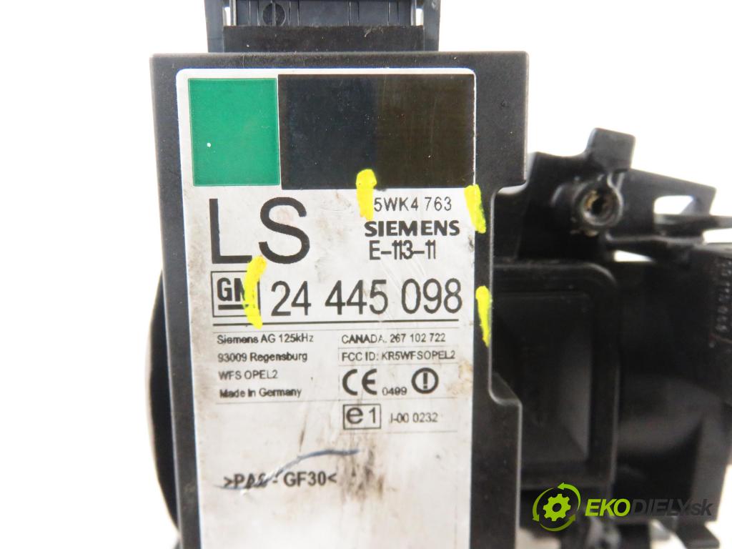 OPEL CORSA C (X01) HB 2003 48,00 1.7 DI - Y 17 DTL 1686,00 spinačka 24445098 ; 5WK4763 (Spínacie skrinky a kľúče)