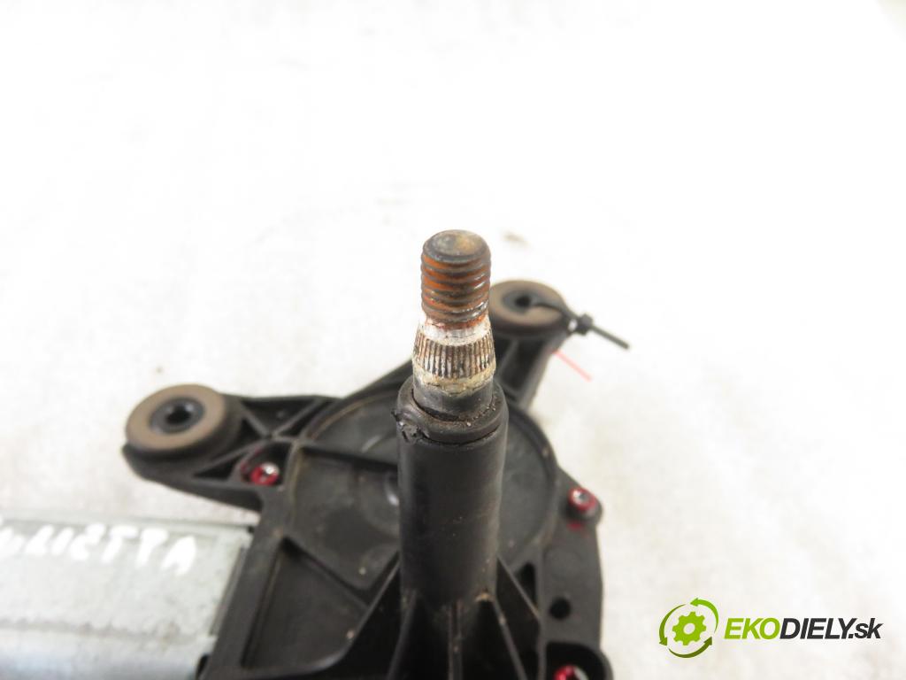ALFA ROMEO GIULIETTA (940_) HB 2011 77,00 1.6 JTDM (940FXD1A) - 940 A3.000 1598,00 motorek stěrače ZADNÍ: 50509441 ; W000014950