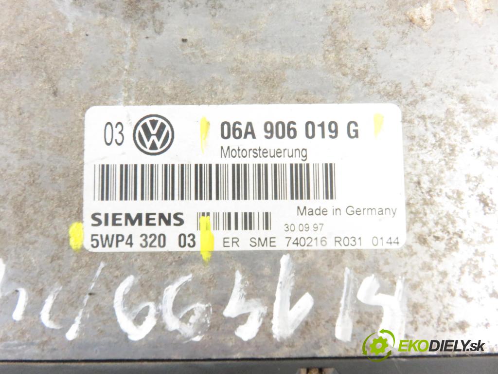 VW GOLF IV (1J1) HB 1999 74,00 1.6 - AKL 1595,00 řídící jednotka motora 06A906019G ; 5WP432003