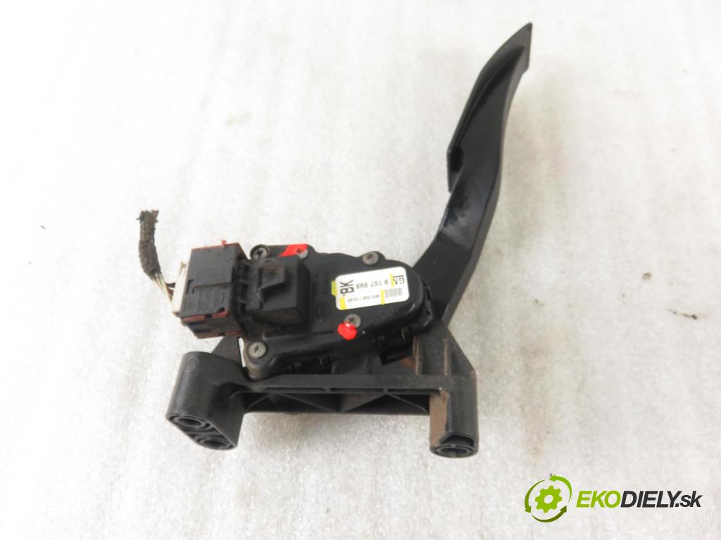 OPEL ASTRA H Kombi (A04) KOMBI 2005 110,00 1.9 CDTI - Z 19 DTH 1910,00 Potenciometer plynu 9157998BK ; 6PV00811200 (Pedále)