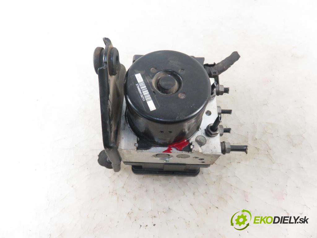 VW GOLF VI (5K1) HB 2012 77,00 1.6 TDI - CAYC 1598,00 Pumpa ABS 1K0907379BJ ; 1K0614517DE ; 10096103523 (Pumpy ABS)