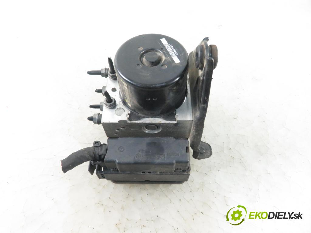 VW GOLF VI (5K1) HB 2012 77,00 1.6 TDI - CAYC 1598,00 Pumpa ABS 1K0907379BJ ; 1K0614517DE ; 10096103523 (Pumpy ABS)