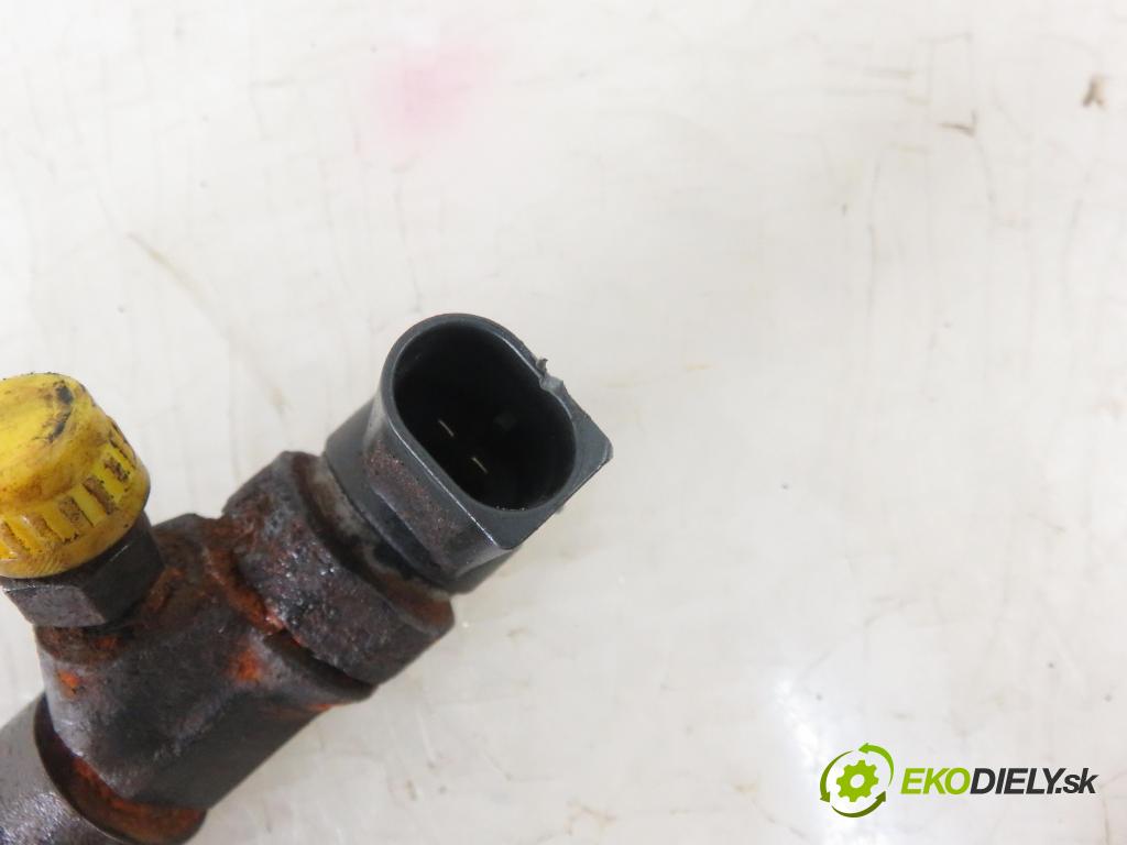 BMW 3 Touring (E46) KOMBI 2004 110,00 320 d 150 - M47 D20 (204D4) 1995,00 vstrekovač 0445110131 ; 7789661 (Vstrekovače)