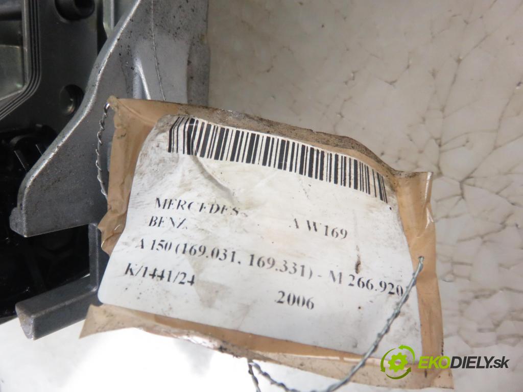 MERCEDES-BENZ KLASA A (W169) MINIVAN 2006 70,00 A 150 (169.031, 169.331) - M 266.920 1498,00 Hriadeľ, tyč volantu A1694603216Q12 (Tyče riadenia (volantu))