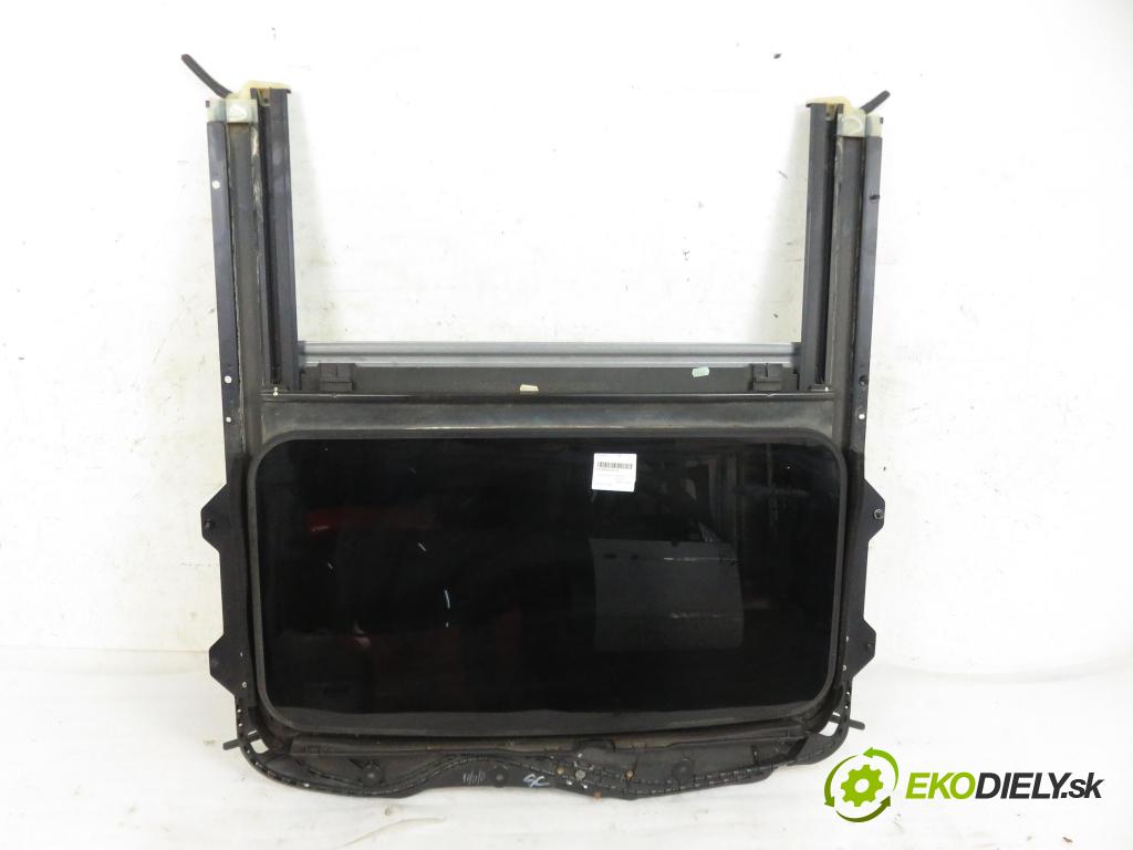 LAND ROVER RANGE ROVER SPORT (L320) SUV 2007 140,00 2.7 TDV6 4x4 190 - 276DT (PSA) 2720,00 střešní okno 4222395B (Okna karoserie)