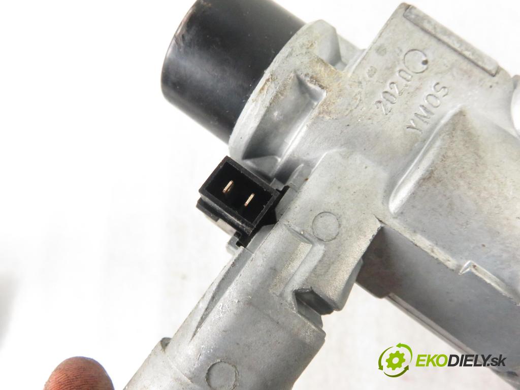 MERCEDES-BENZ KLASA C (W202) SEDAN 1995 90,00 C 180 (202.018) - M 111.920 1799,00 spinačka 2025450314 (Spínacie skrinky a kľúče)