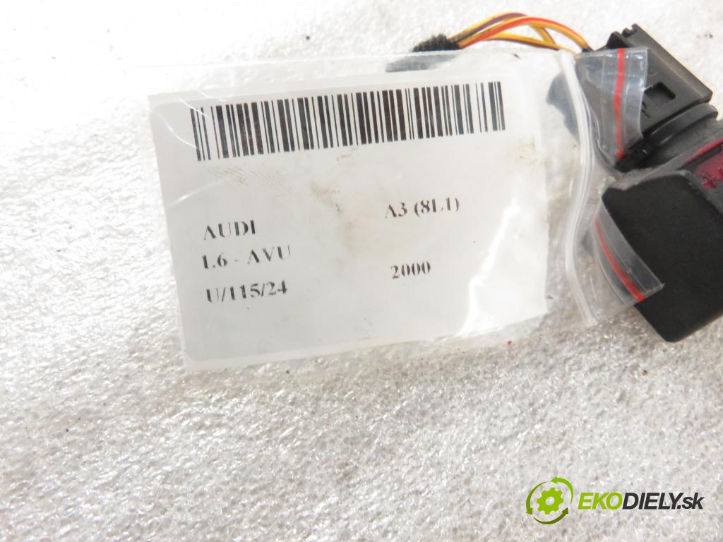 AUDI A3 (8L1) HB 2000 75,00 1.6 - AVU 1595,00 snímač ESP 1J0907651A ; 10098001161