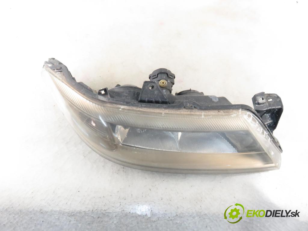 RENAULT LAGUNA II Grandtour (KG0/1_) KOMBI 2002 74,00 1.9 dCi 107 - F9Q 754 1870,00 Svetlo PP 8200163324