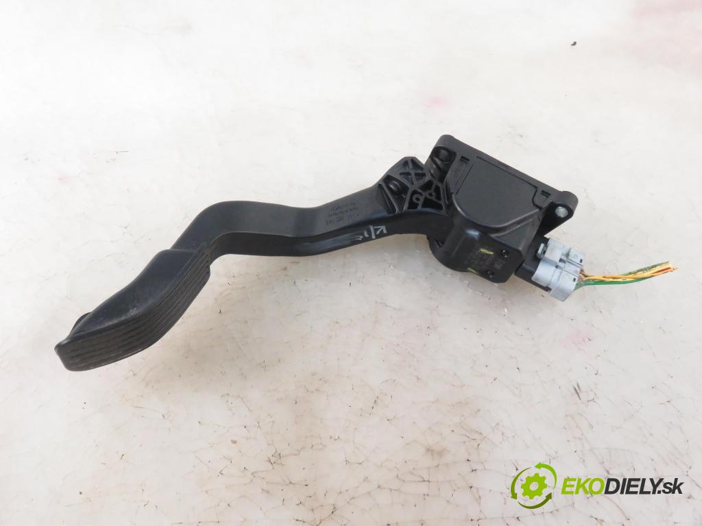 CITROEN C4 coupe (LA_) COUPE 2008 66,00 1.6 HDi - 9HX (DV6ATED4) 1560,00 Potenciometer plynu 0280755120 ; 9684378880 (Pedále)