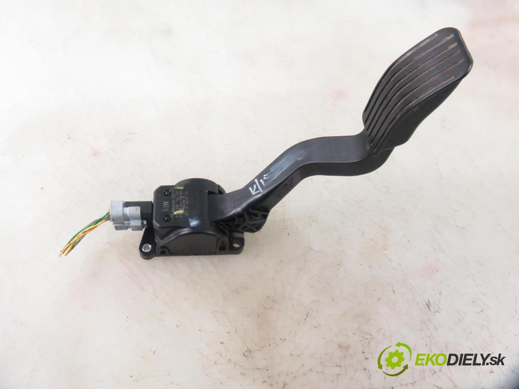 CITROEN C4 coupe (LA_) COUPE 2008 66,00 1.6 HDi - 9HX (DV6ATED4) 1560,00 Potenciometer plynu 0280755120 ; 9684378880 (Pedále)