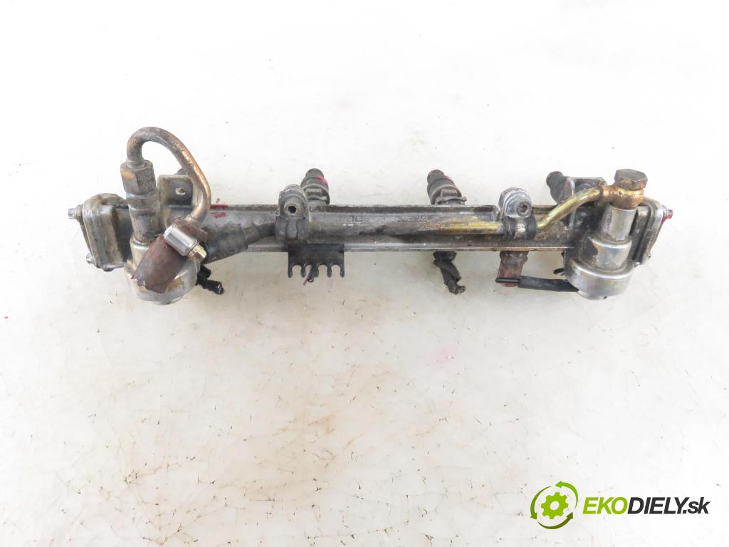 MERCEDES-BENZ KLASA C (W202) SEDAN 1995 90,00 C 180 (202.018) - M 111.920 1799,00 Lišta vstrekovacia 0000787423 (Vstrekovacie lišty)