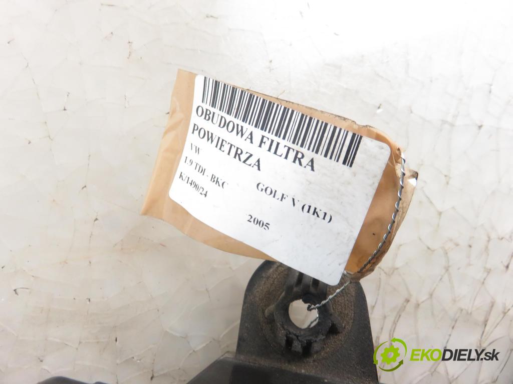 VW GOLF V (1K1) HB 2005 77,00 1.9 TDI PD 105 - BKC 1896,00 Obal filtra vzduchu 1K0129607P ; 1K0129601AE (Obaly filtrov vzduchu)