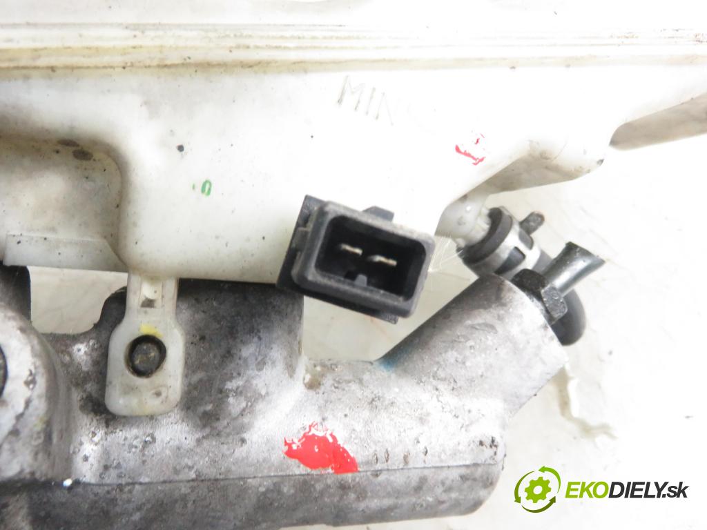 TOYOTA AVENSIS Kombi (_T25_) KOMBI 2004 85,00 2.0 D-4D 116 - 1CD-FTV 1995,00 Posilovač 4720005170 ; 0204024541 (Servočerpadlá, pumpy riadenia)