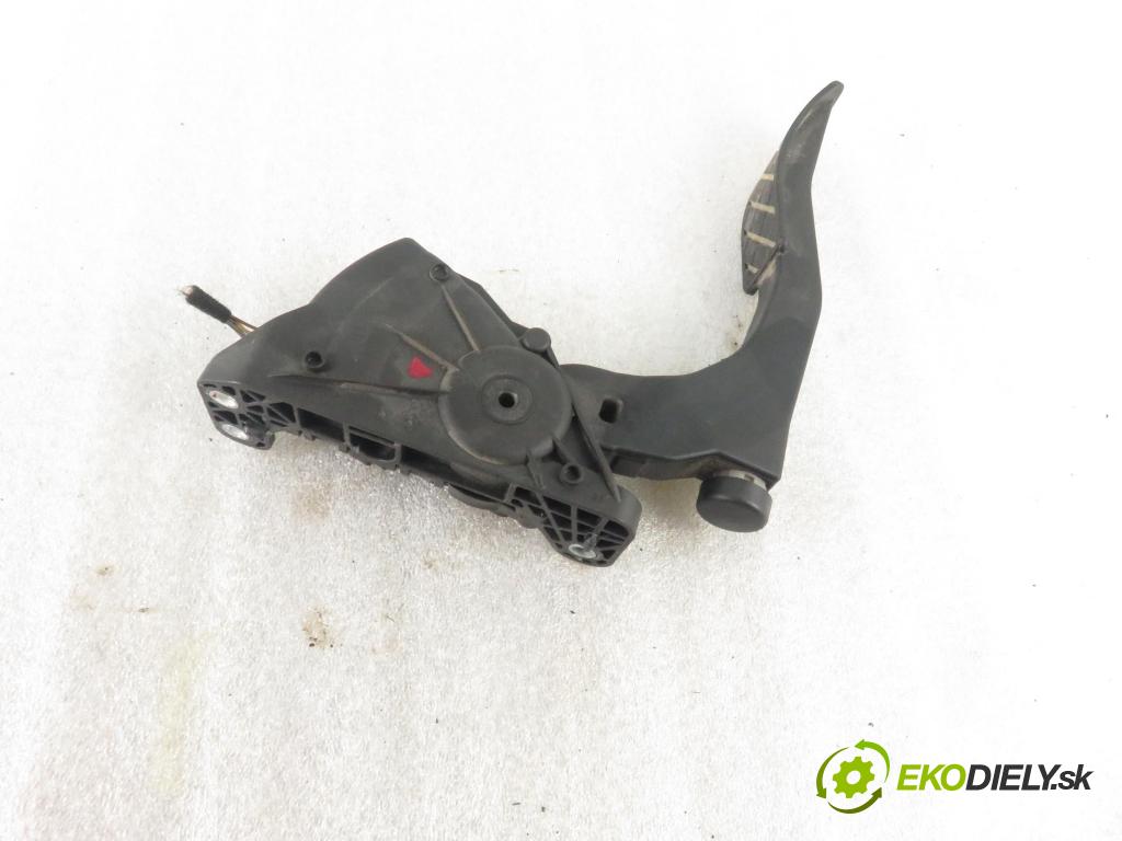 AUDI A6 Avant (4F5, C6) KOMBI 2007 120,00 2.7 TDI quattro - BSG 2698,00 Potenciometer plynu 4F1723523B ; 6PV00898406 (Pedále)