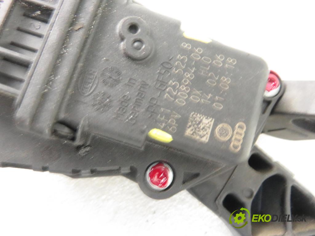 AUDI A6 Avant (4F5, C6) KOMBI 2007 120,00 2.7 TDI quattro - BSG 2698,00 Potenciometer plynu 4F1723523B ; 6PV00898406 (Pedále)