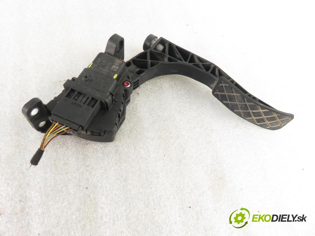 AUDI A6 Avant (4F5, C6) KOMBI 2007 120,00 2.7 TDI quattro - BSG 2698,00 Potenciometer plynu 4F1723523B ; 6PV00898406 (Pedále)