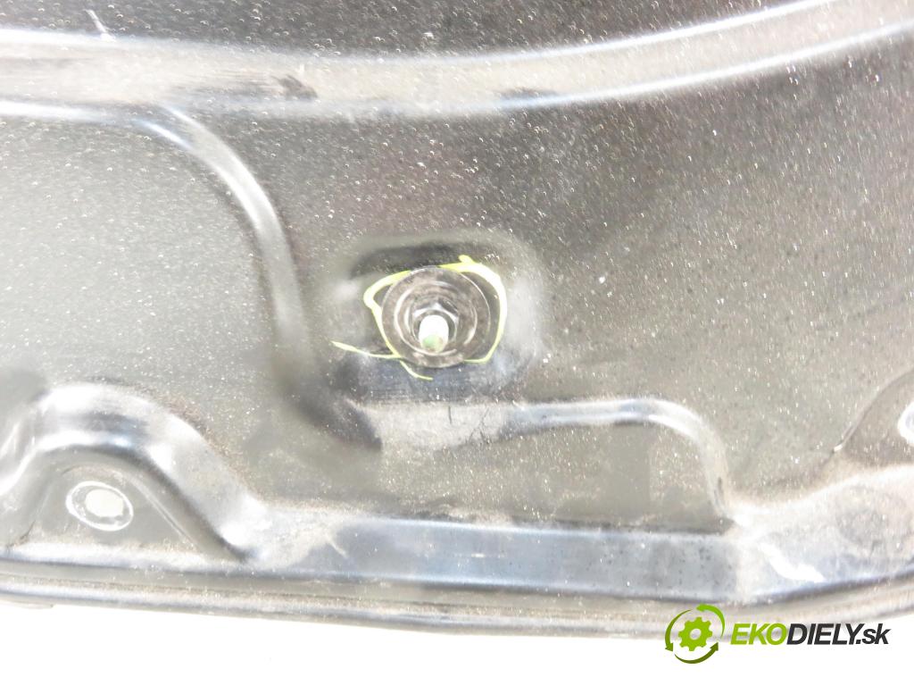 VW GOLF IV (1J1) HB 1998 66,00 1.9 TDI - AGR 1896,00 mechanismus oken LPM 3D 1J3837729N