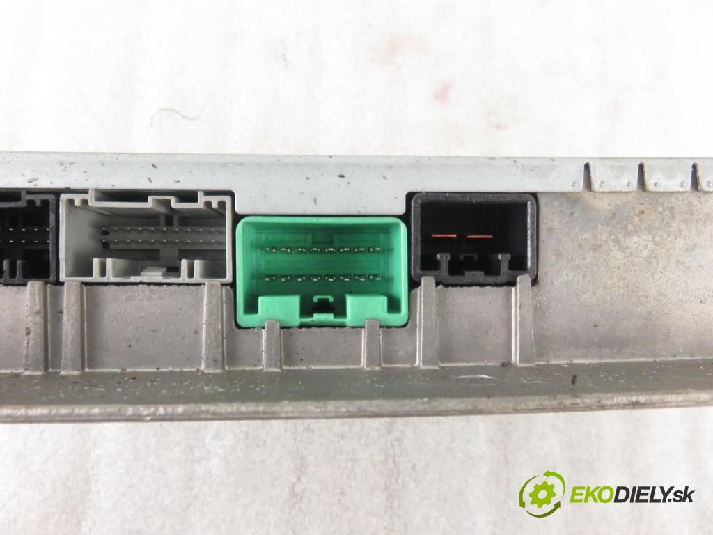 LAND ROVER RANGE ROVER SPORT (L320) SUV 2007 140,00 2.7 TDV6 4x4 190 - 276DT (PSA) 2720,00 Zosilňovač XQK500095 (Zosilňovače)