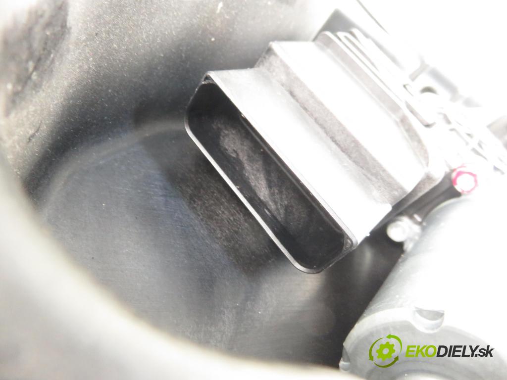 VW GOLF VI (5K1) HB 2012 77,00 1.6 TDI - CAYC 1598,00 Mechanizmus okien 5K0959703D ; 5K4839729J ; 5K4839755L