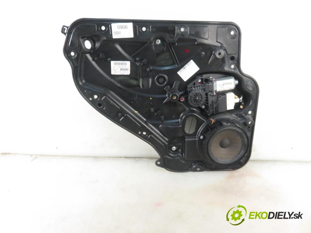 VW GOLF VI (5K1) HB 2012 77,00 1.6 TDI - CAYC 1598,00 Mechanizmus okien 5K0959703D ; 5K4839729J ; 5K4839755L